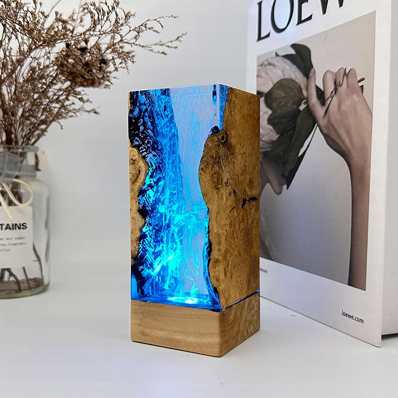 مصباح طاولة من الراتنج بتصميم  - مراجعة Resin Art Light وسعره