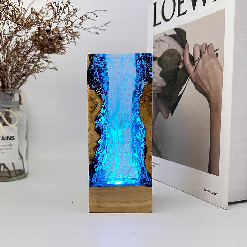 مصباح طاولة من الراتنج بتصميم  - مراجعة Resin Art Light وسعره