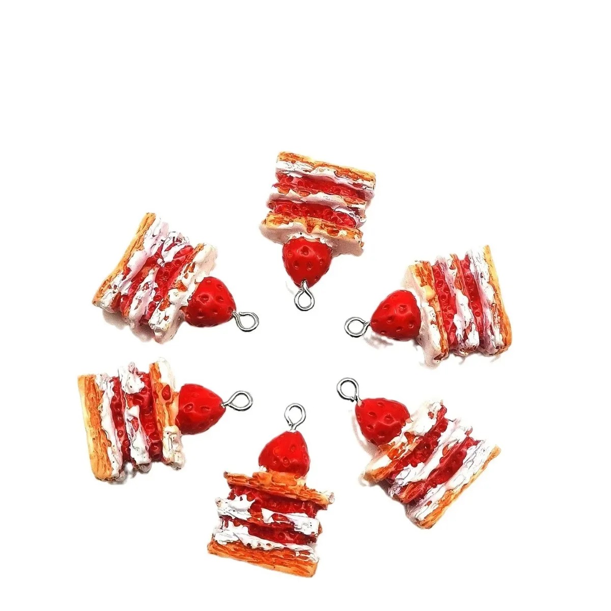 10 قطع من قلادات الراتنج الصغي - مراجعة Resin Art Jewellery Kit وسعره